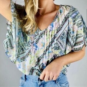 Maeve Anthropologie Maya Floral Print Flutter Sleeve Top Pleated Blouse Size 0